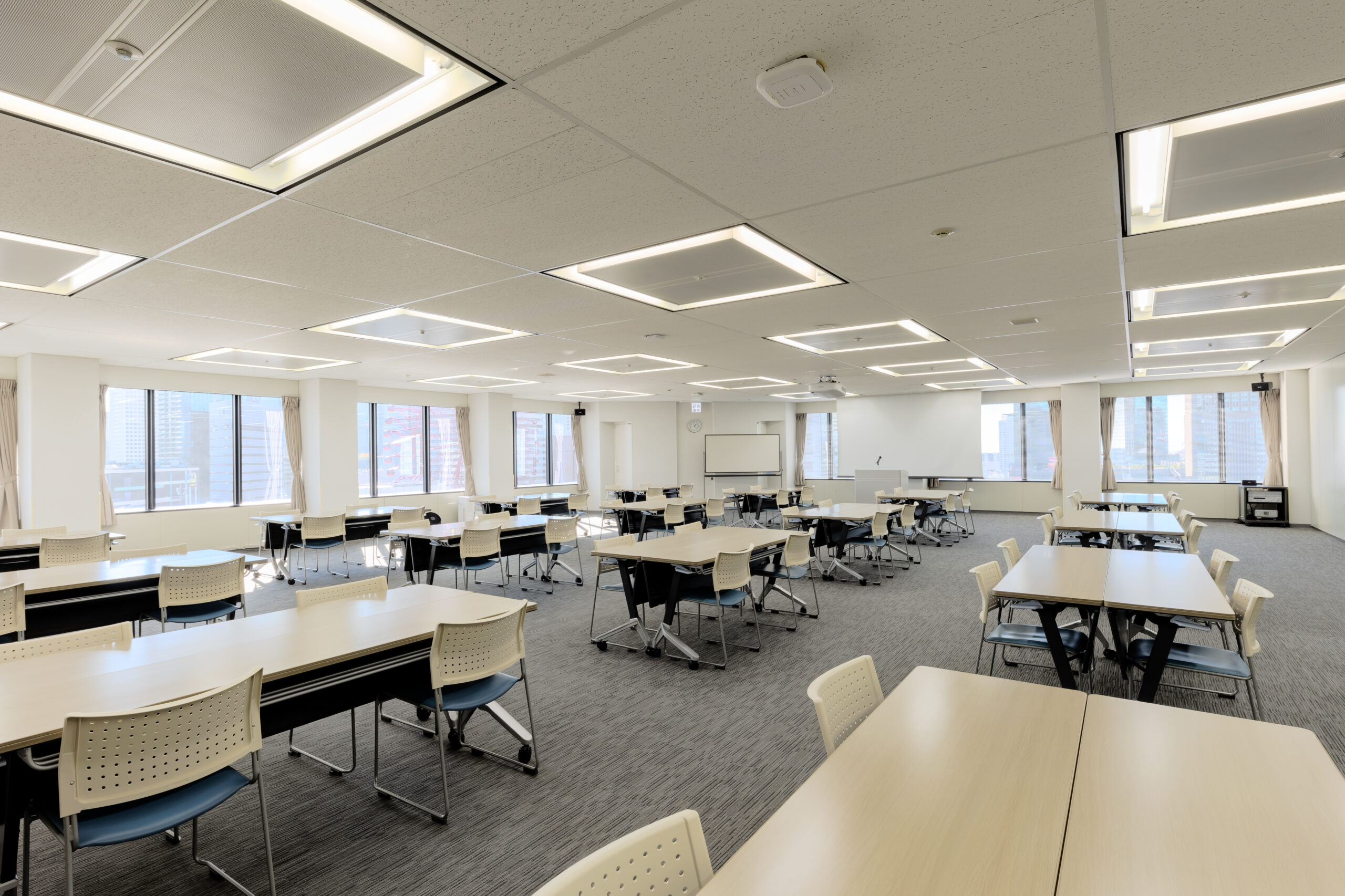 UMEDA CENTER BUILDING / CRYSTAL HALL / White Hall / Conference Room-Slider image⑦