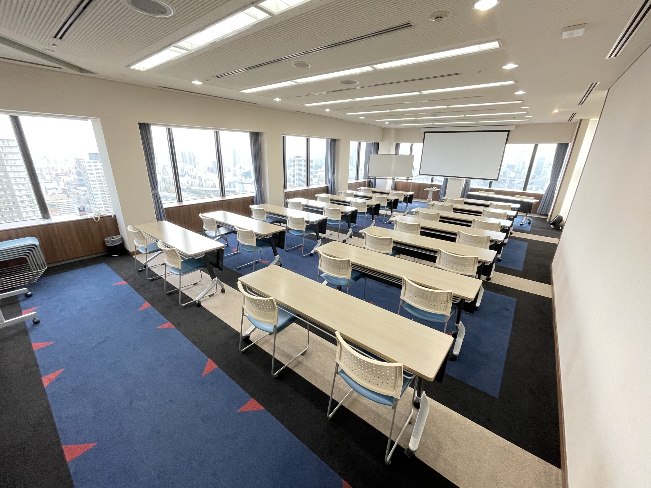 UMEDA CENTER BUILDING / CRYSTAL HALL / White Hall / Conference Room-Slider image③