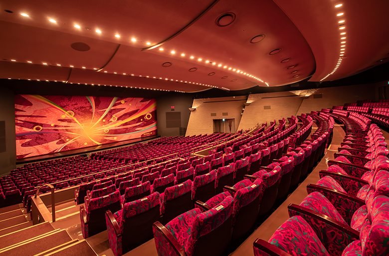 梅田芸術劇場-スライダー画像①